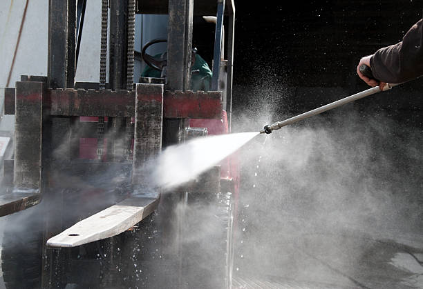 Reliable Farmington, IL Pressure Washing Services Solutions
